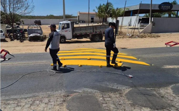  Montran realiza sinalização horizontal em trecho das BRs-412/110 e refoça compromisso com a segurança viária